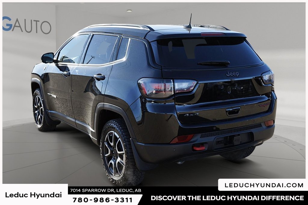 2024 Jeep Compass Trailhawk-5