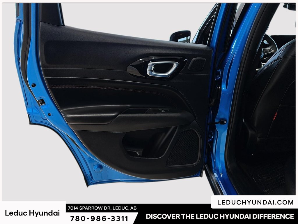 2025 Jeep Compass Trailhawk in Leduc, Alberta - 13 - w1024h768px