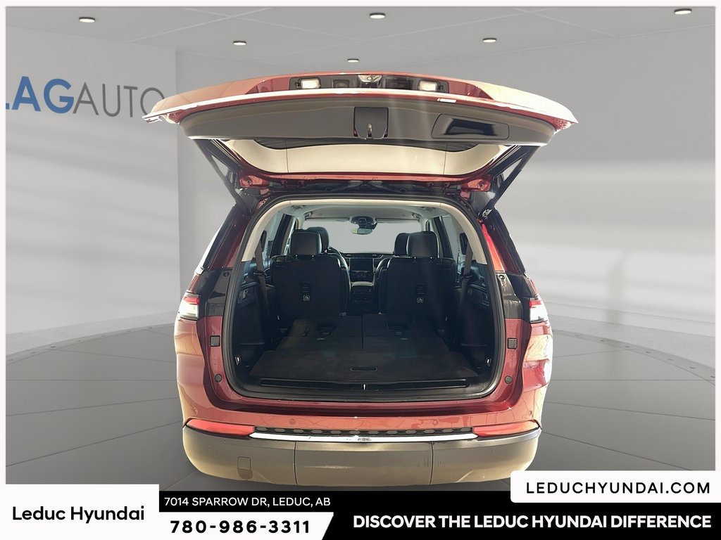 2023 Jeep Grand Cherokee L Limited in Leduc, Alberta - 6 - w1024h768px