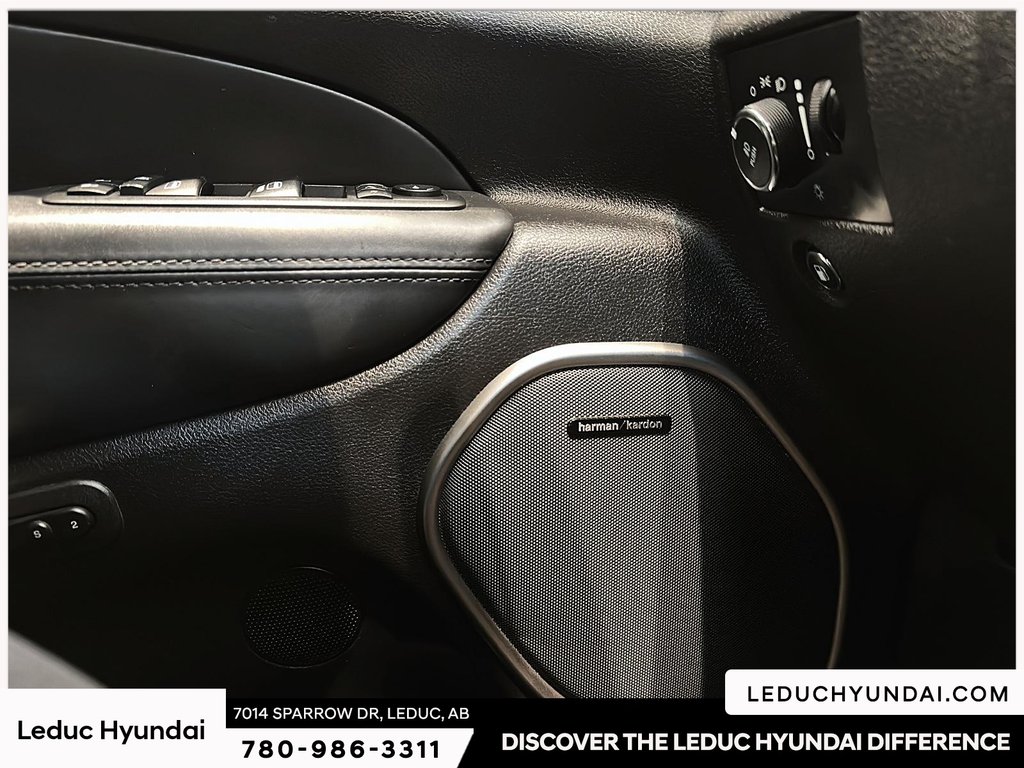 2019 Jeep Grand Cherokee Overland in Leduc, Alberta - 21 - w1024h768px