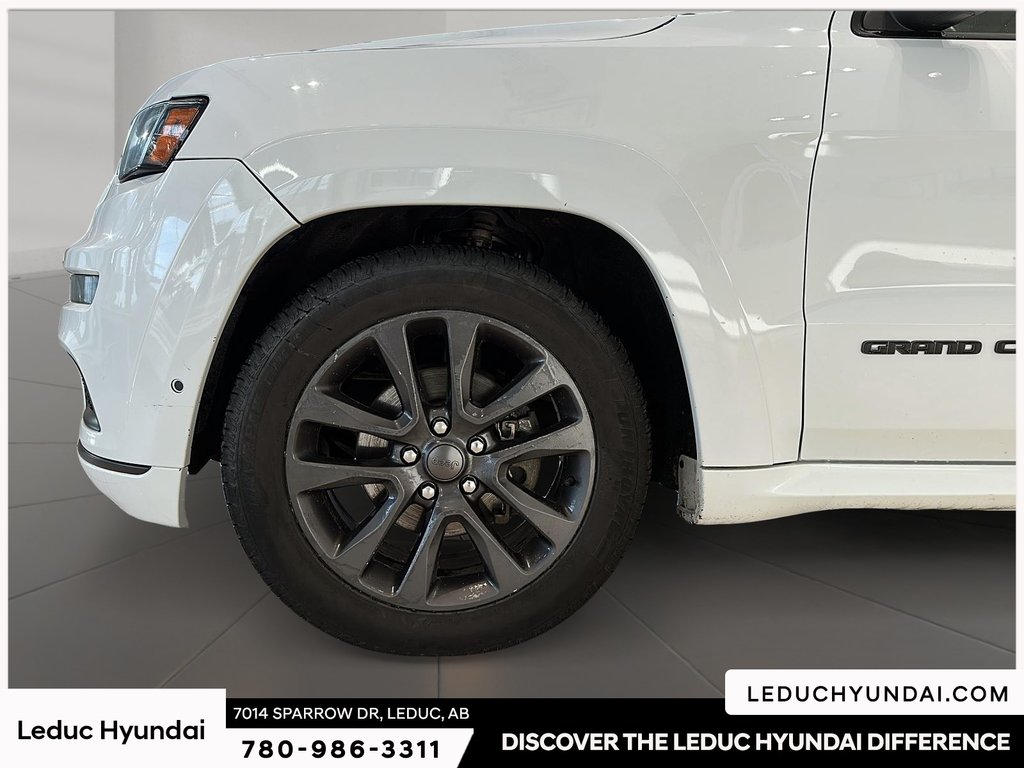 2019 Jeep Grand Cherokee Overland in Leduc, Alberta - 7 - w1024h768px