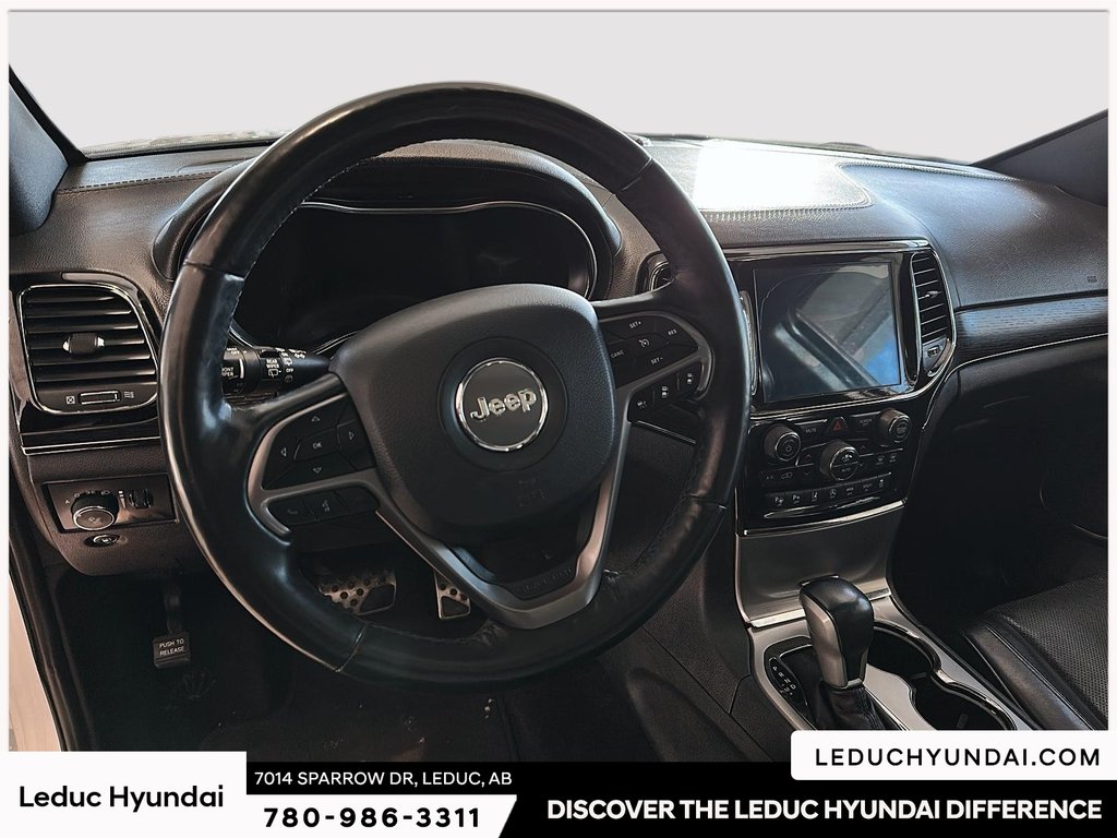2019 Jeep Grand Cherokee Overland in Leduc, Alberta - 15 - w1024h768px