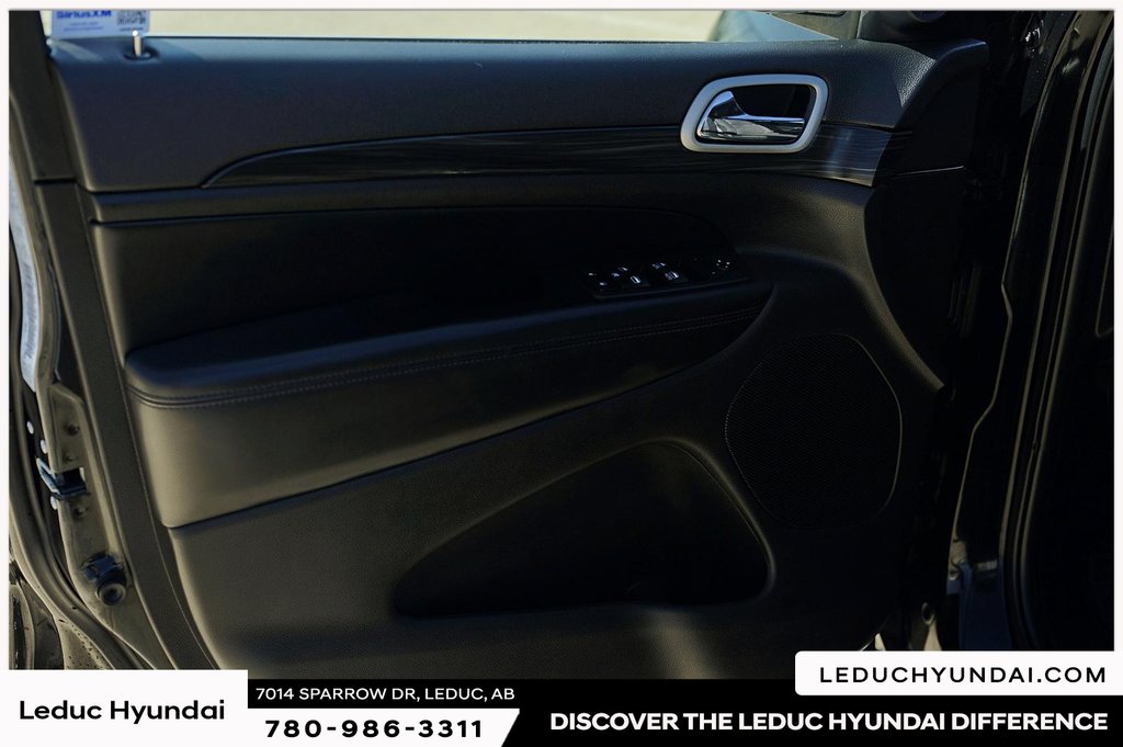 2020 Jeep Grand Cherokee Laredo in Leduc, Alberta - 11 - w1024h768px