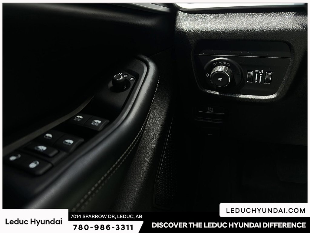 2023 Jeep Grand Cherokee Limited in Leduc, Alberta - 22 - w1024h768px