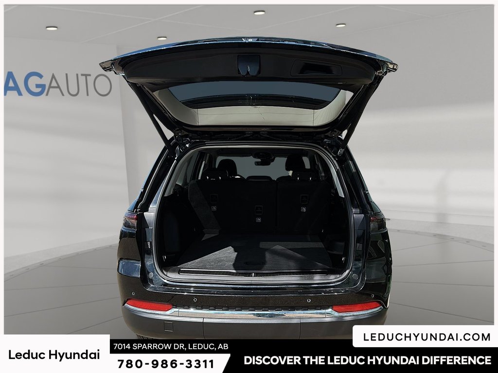 2023 Jeep Grand Cherokee Limited in Leduc, Alberta - 6 - w1024h768px