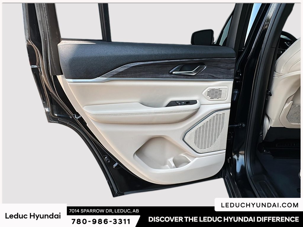 2023 Jeep Grand Cherokee Limited in Leduc, Alberta - 13 - w1024h768px