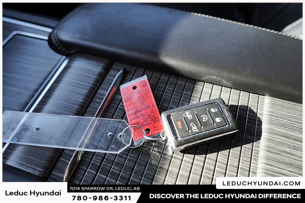 2023 Jeep Wagoneer L Series III in Leduc, Alberta - 19 - w1024h768px