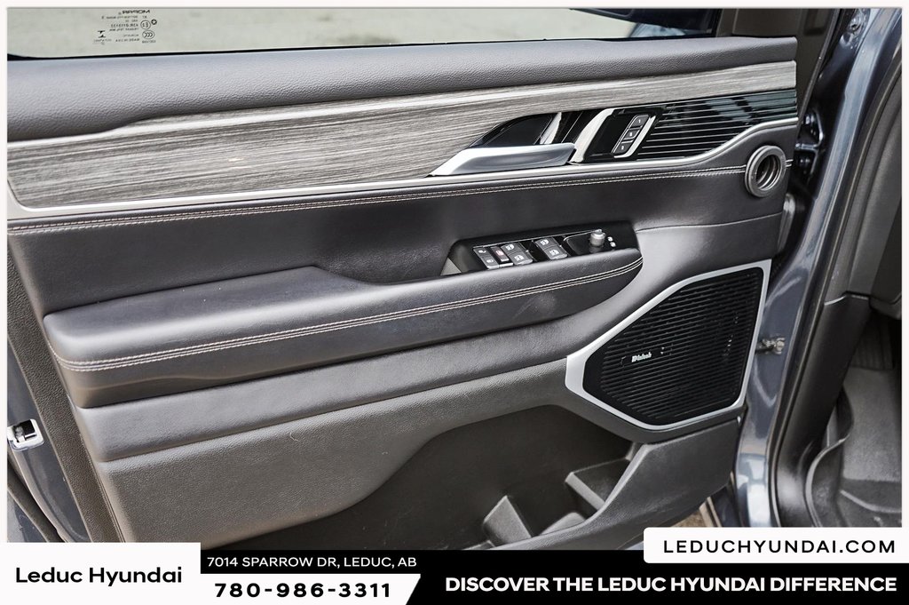 2022 Jeep WAGONEER Series III in Leduc, Alberta - 11 - w1024h768px