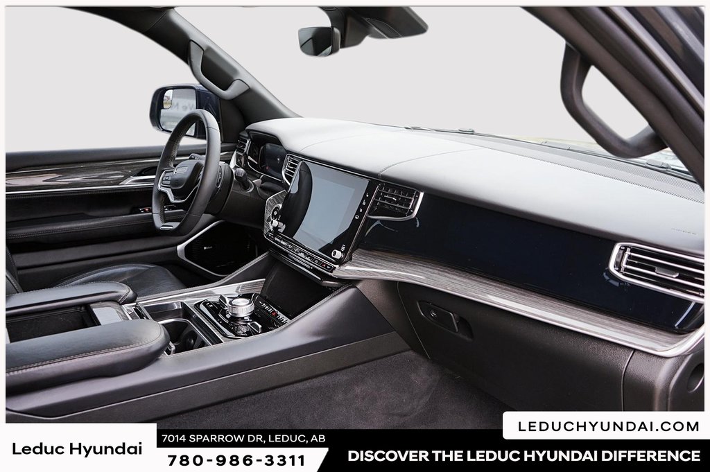 2022 Jeep WAGONEER Series III in Leduc, Alberta - 10 - w1024h768px