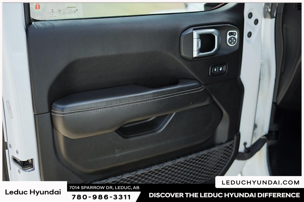 2020 Jeep Wrangler Unlimited Sahara in Leduc, Alberta - 11 - w1024h768px