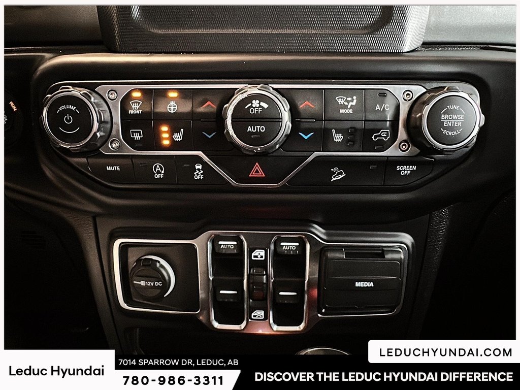 2019 Jeep Wrangler Unlimited Sahara in Leduc, Alberta - 25 - w1024h768px