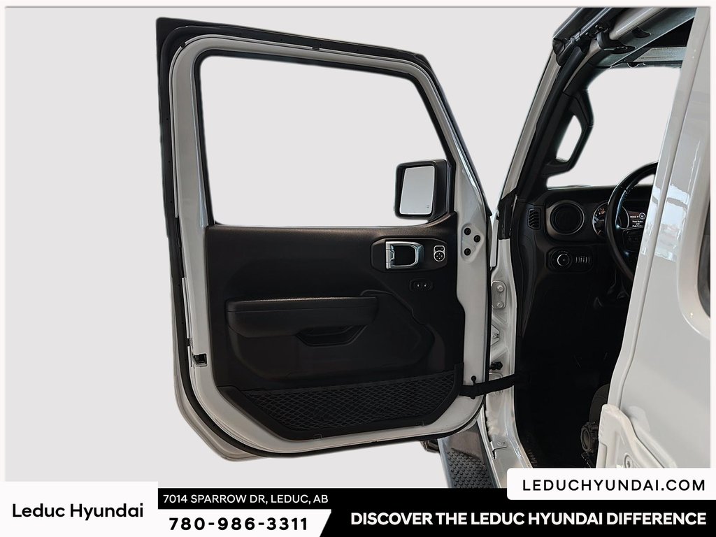 2022 Jeep Wrangler Unlimited Willys in Leduc, Alberta - 12 - w1024h768px