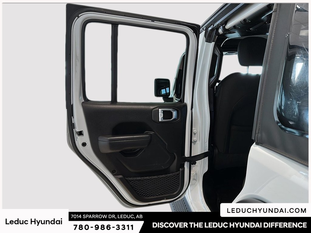 2022 Jeep Wrangler Unlimited Willys in Leduc, Alberta - 13 - w1024h768px