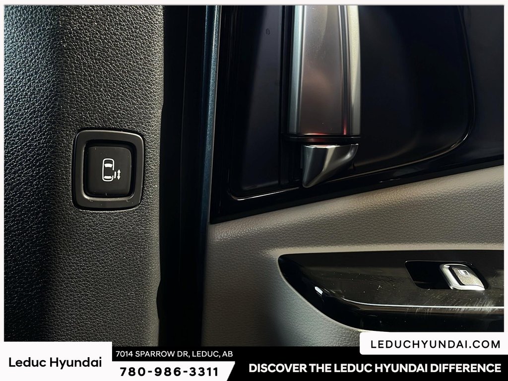 2024 Kia Carnival EX in Leduc, Alberta - 18 - w1024h768px