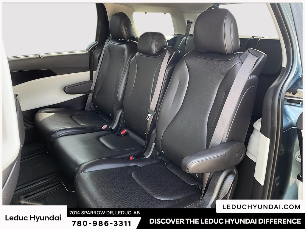 2024 Kia Carnival EX in Leduc, Alberta - 11 - w1024h768px