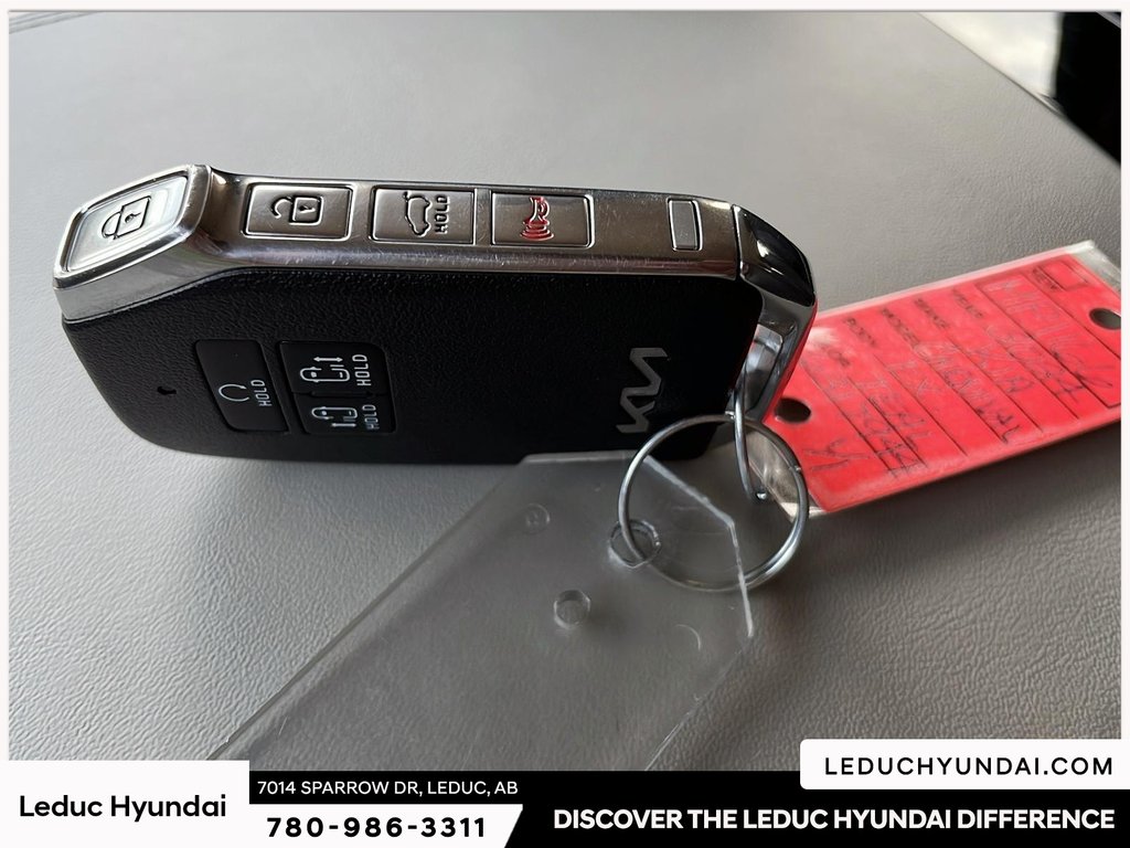 2024 Kia Carnival EX in Leduc, Alberta - 34 - w1024h768px