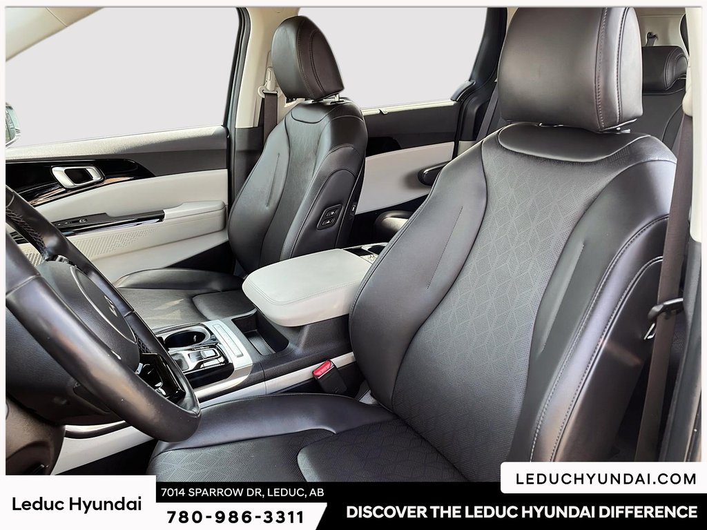 2024 Kia Carnival EX in Leduc, Alberta - 9 - w1024h768px