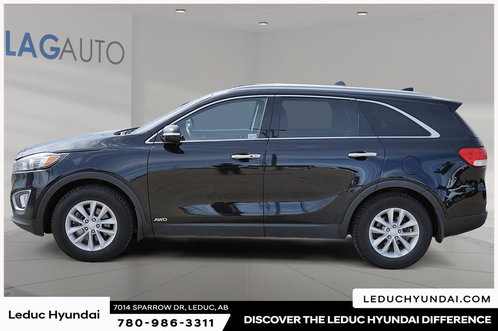 2017 Kia Sorento LX Turbo in Leduc, Alberta - 5 - w1024h768px