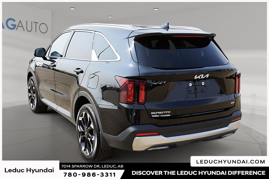 2024 Kia Sorento EX in Leduc, Alberta - 4 - w1024h768px