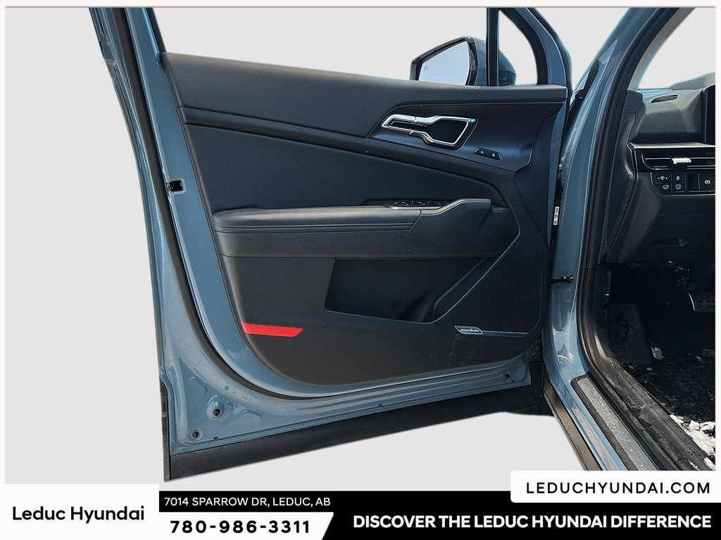 2026 Kia Sportage Hybrid SX in Leduc, Alberta - 13 - w1024h768px