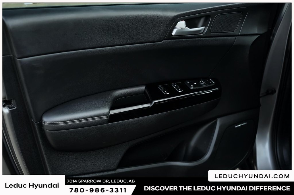 2018 Kia Sportage SX Turbo in Leduc, Alberta - 11 - w1024h768px