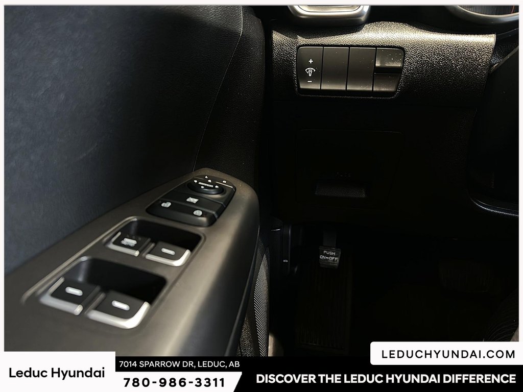 2020 Kia Sportage LX in Leduc, Alberta - 19 - w1024h768px