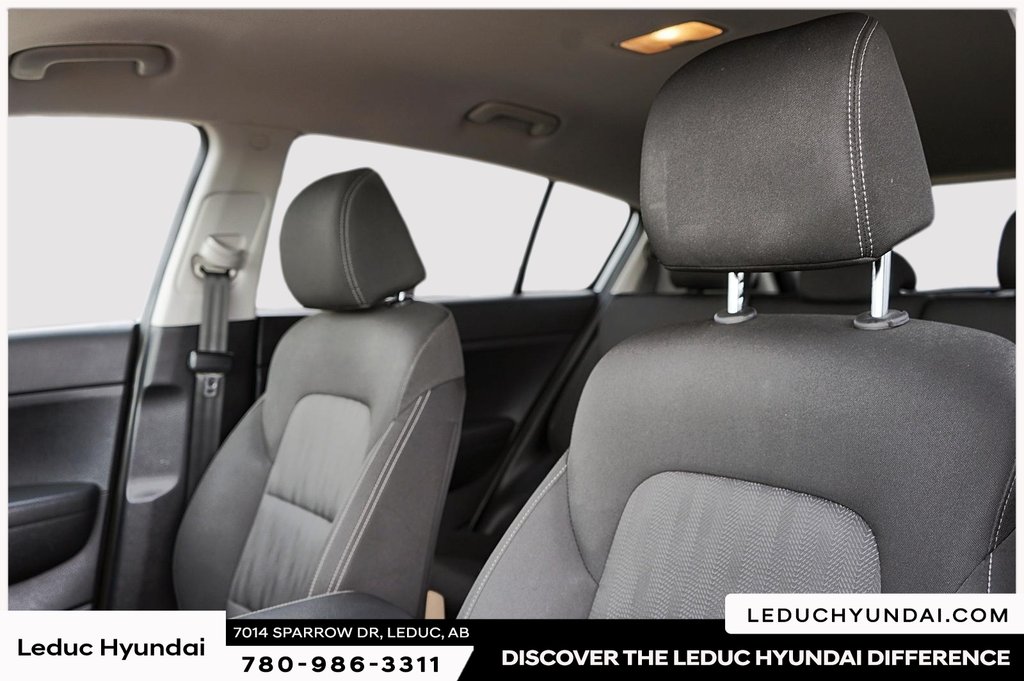 2021 Kia Sportage LX in Leduc, Alberta - 10 - w1024h768px