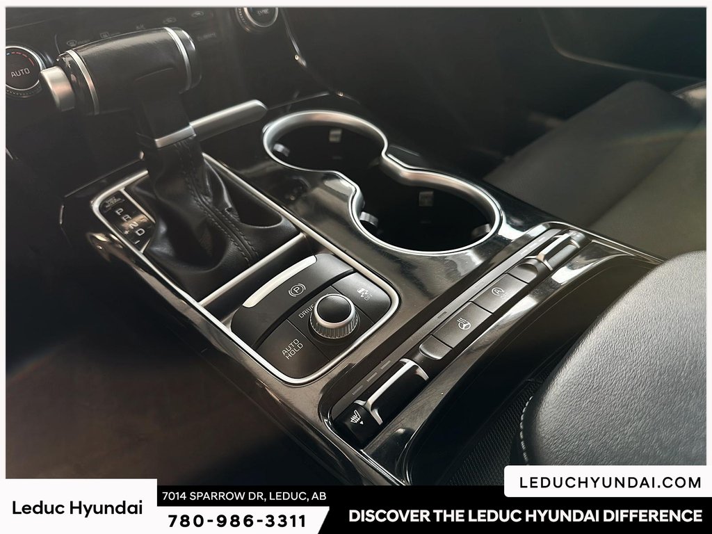 2019 Kia Stinger GT-Line in Leduc, Alberta - 22 - w1024h768px