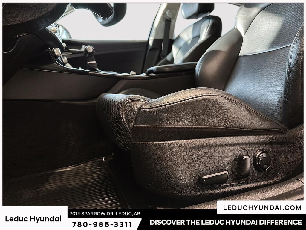 2019 Kia Stinger GT-Line in Leduc, Alberta - 10 - w1024h768px