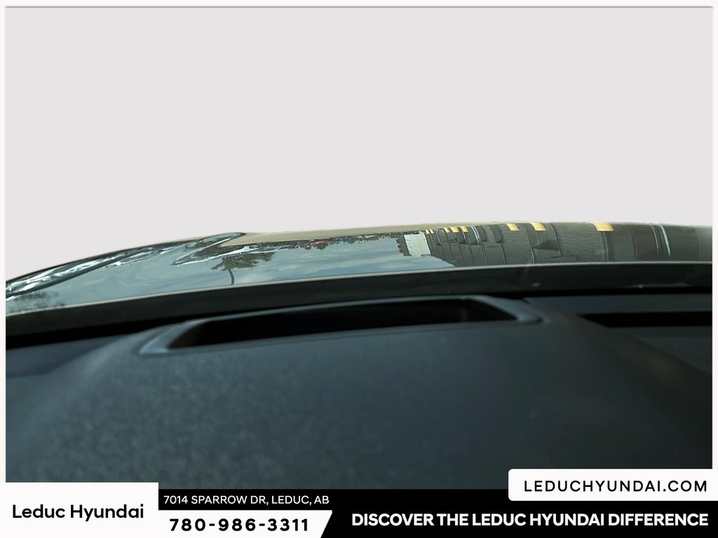 2019 Land Rover Range Rover Velar HSE R-Dynamic in Leduc, Alberta - 22 - w1024h768px