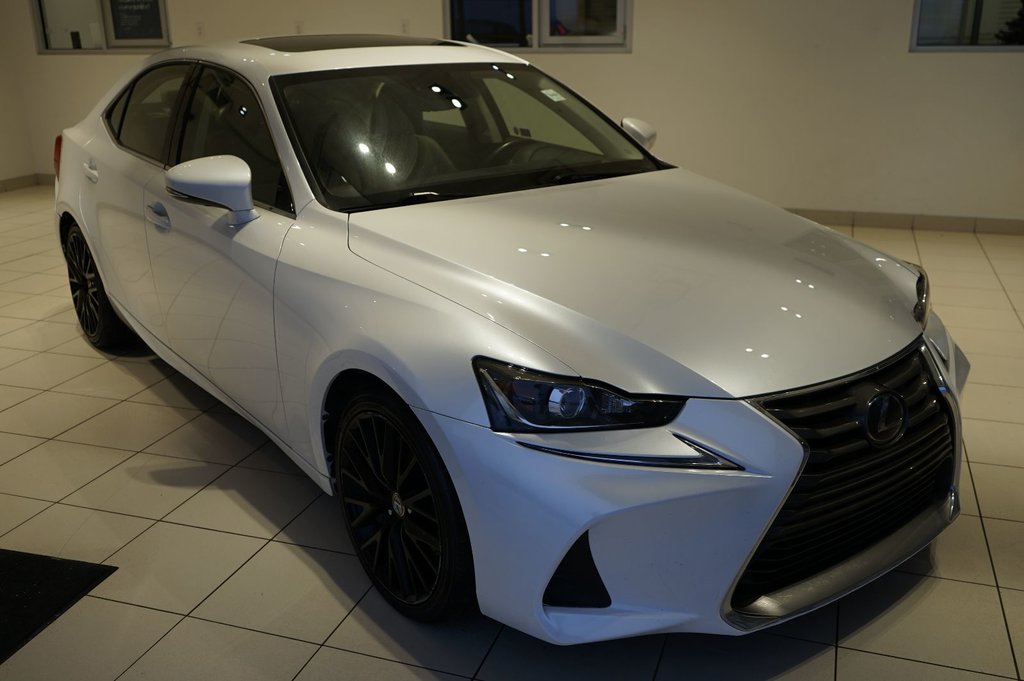 2019 Lexus IS 300 in Leduc, Alberta - 9 - w1024h768px