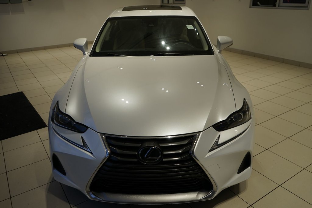 2019 Lexus IS 300 in Leduc, Alberta - 10 - w1024h768px