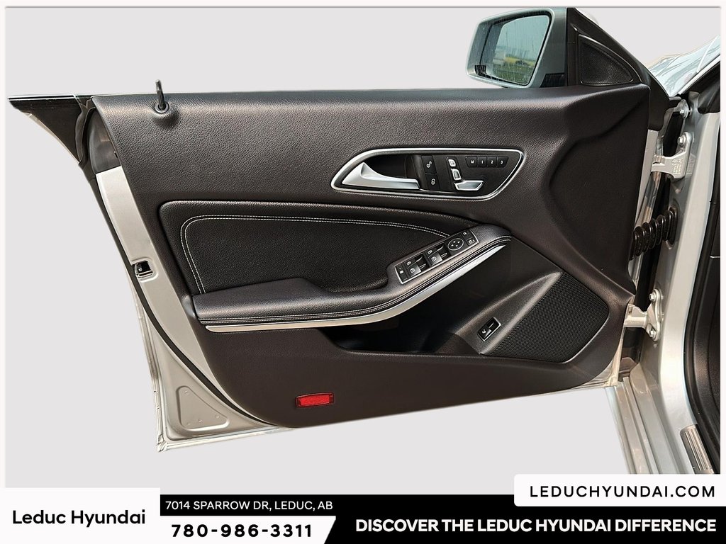 2018 Mercedes-Benz CLA 250 in Leduc, Alberta - 12 - w1024h768px