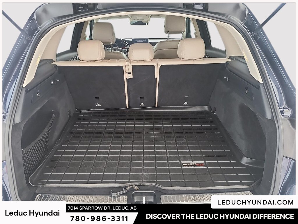 2016 Mercedes-Benz GLC 300 in Leduc, Alberta - 5 - w1024h768px