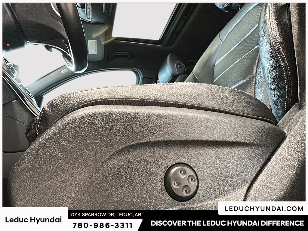 2020 Mercedes-Benz GLC 300 Coupe in Leduc, Alberta - 9 - w1024h768px