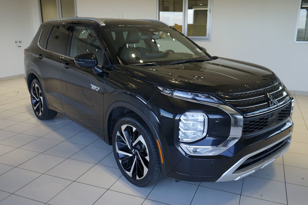 2023  OUTLANDER PHEV GT in Leduc, Alberta - 8 - w1024h768px