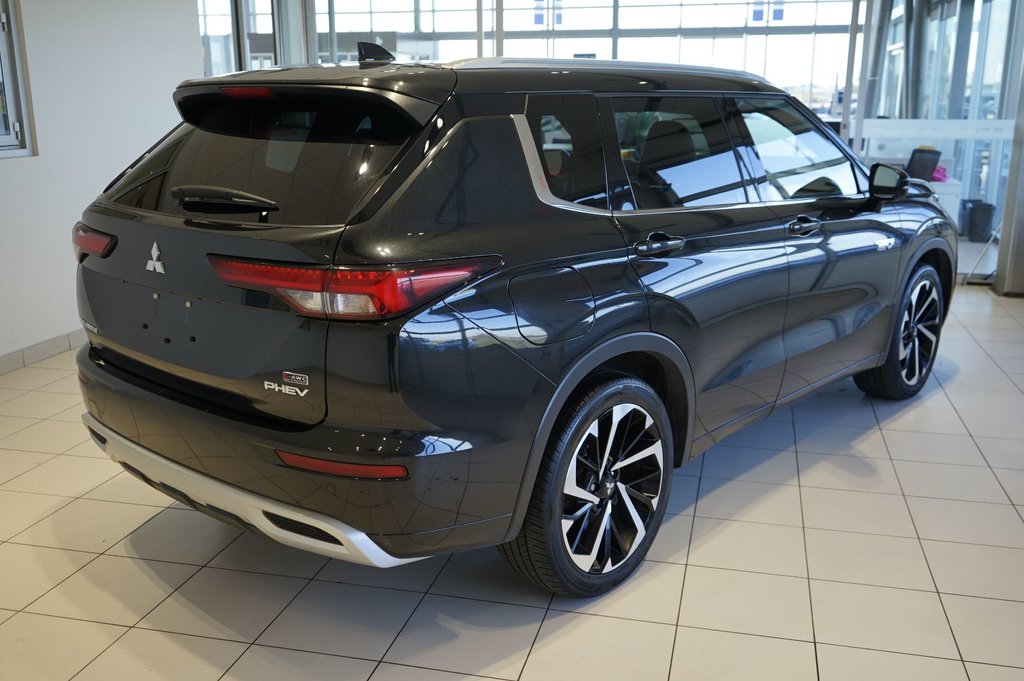 2023  OUTLANDER PHEV GT in Leduc, Alberta - 6 - w1024h768px