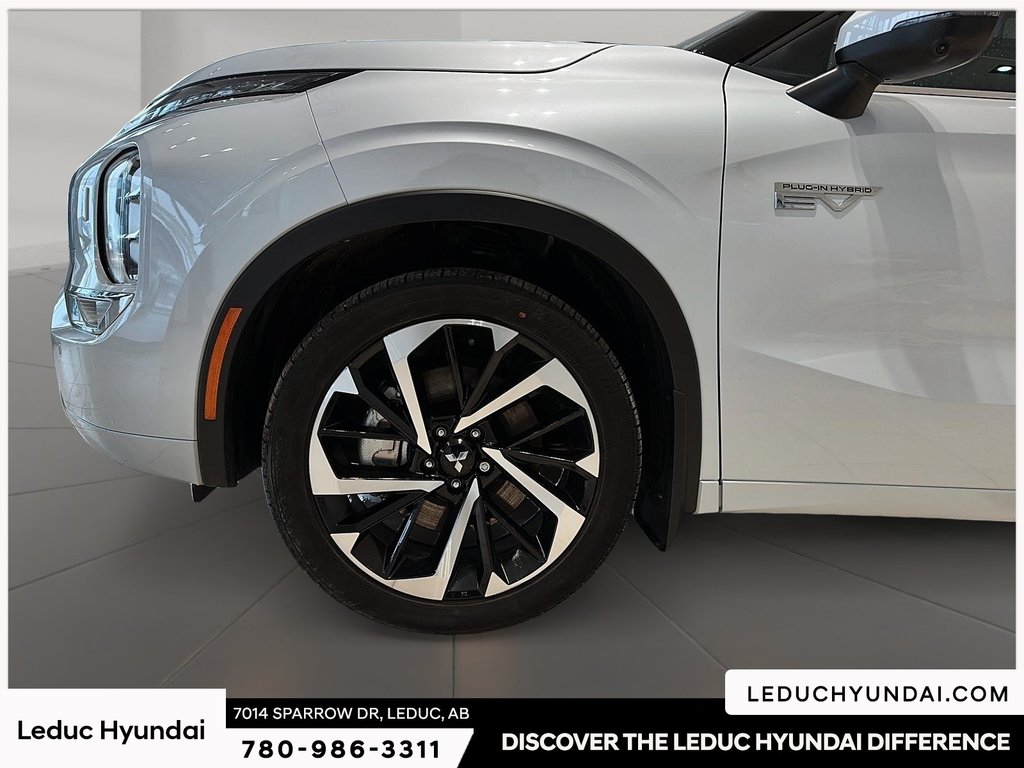 2024 Mitsubishi Outlander PHEV GT in Leduc, Alberta - 7 - w1024h768px