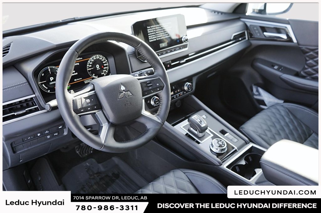 2024 Mitsubishi Outlander Plug-In Hybrid SEL in Leduc, Alberta - 12 - w1024h768px