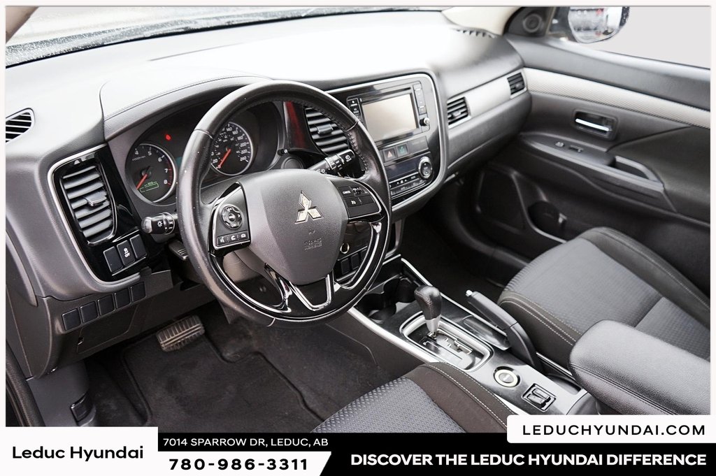 2017 Mitsubishi Outlander ES-7