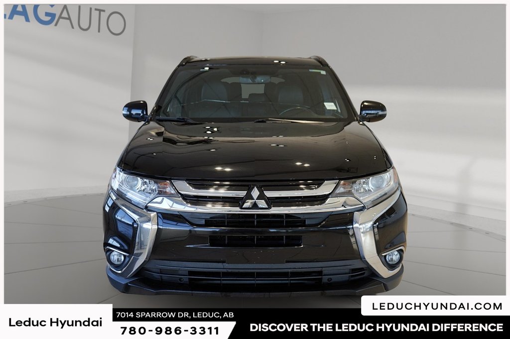 2018 Mitsubishi Outlander SE in Leduc, Alberta - 2 - w1024h768px