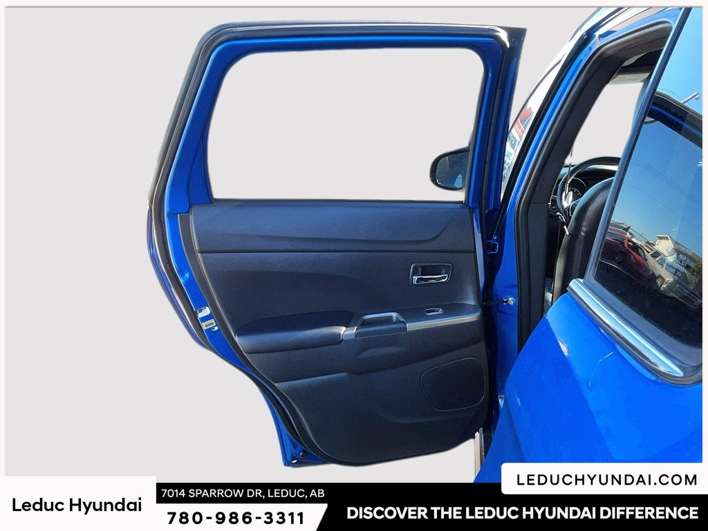 2020 Mitsubishi RVR SE in Leduc, Alberta - 11 - w1024h768px