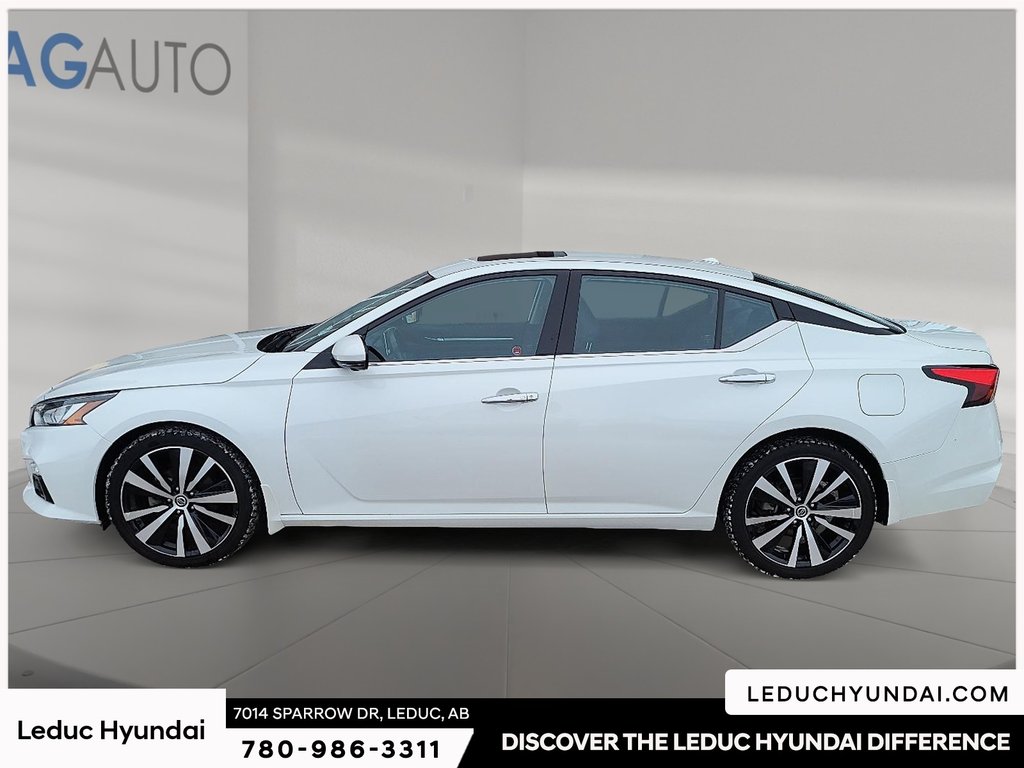 2022 Nissan Altima 2.5 Platinum in Leduc, Alberta - 5 - w1024h768px