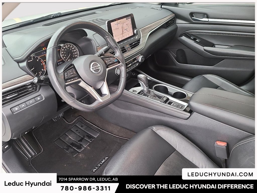 2022 Nissan Altima 2.5 Platinum in Leduc, Alberta - 11 - w1024h768px