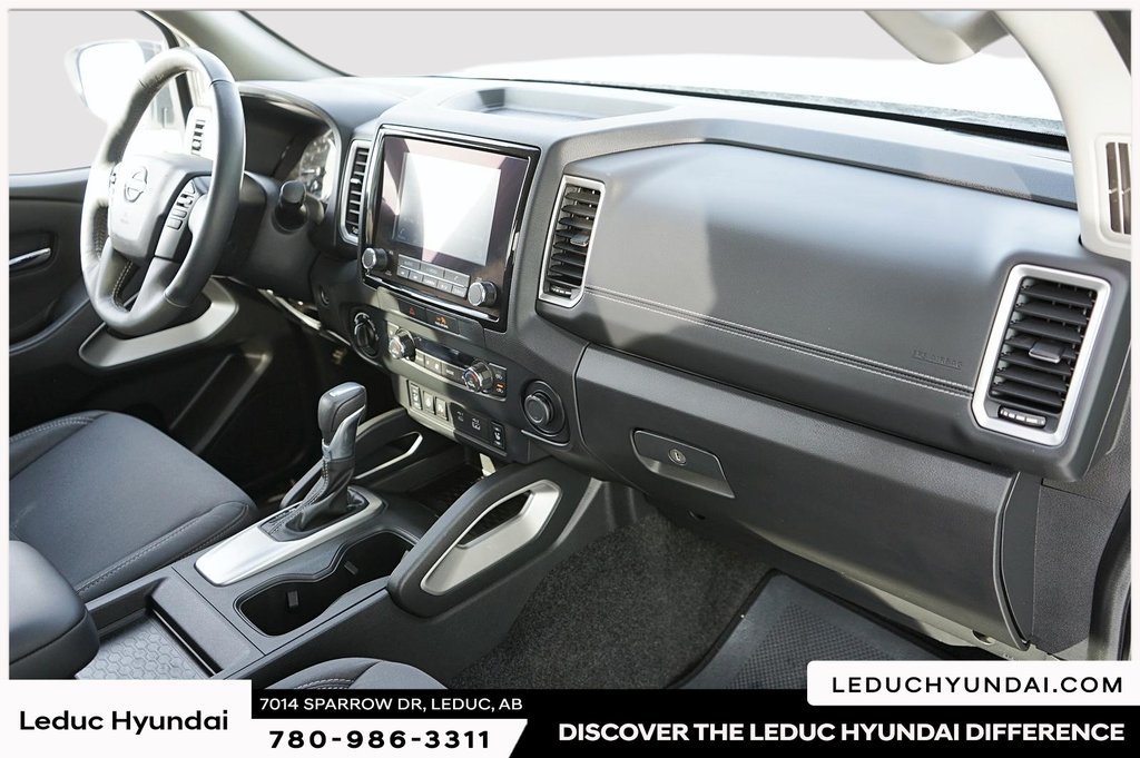 2023 Nissan Frontier SV in Leduc, Alberta - 8 - w1024h768px