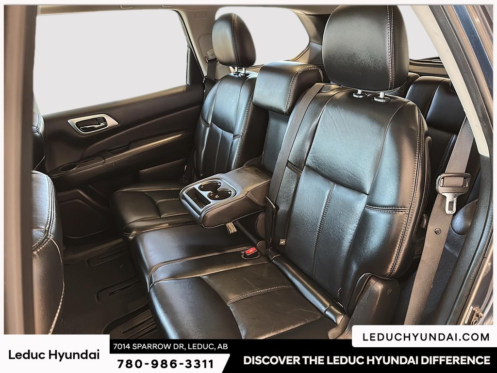 2015 Nissan Pathfinder SL in Leduc, Alberta - 10 - w1024h768px