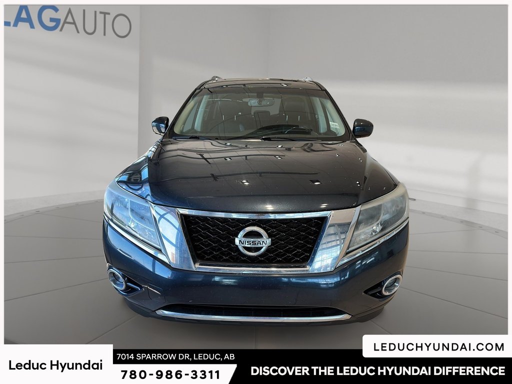 2015 Nissan Pathfinder SL in Leduc, Alberta - 2 - w1024h768px