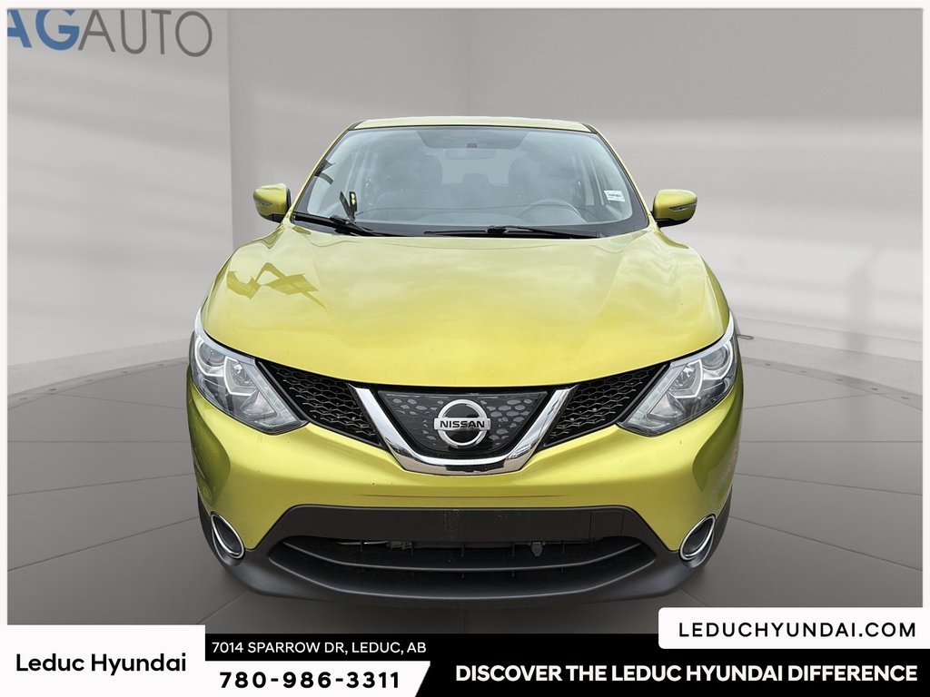 2018 Nissan Qashqai S in Leduc, Alberta - 2 - w1024h768px