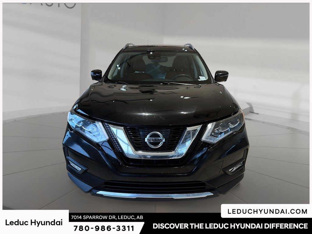 2017 Nissan Rogue SL in Leduc, Alberta - 2 - w1024h768px