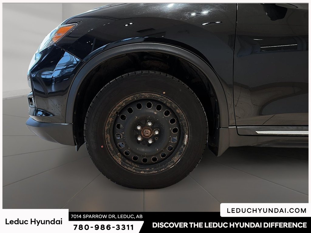 2017 Nissan Rogue SL in Leduc, Alberta - 7 - w1024h768px